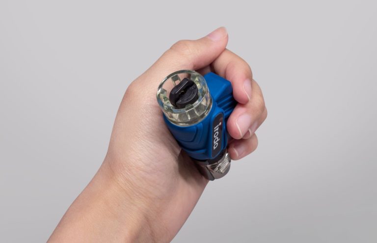 Filling valve and flame length knob on the AT-2057 Micro butane jet lighter from Pro-Iroda