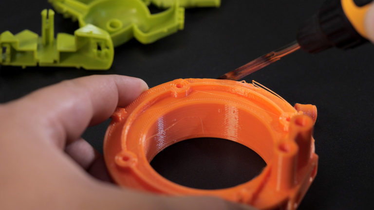 Using Pro-Iroda's PRO-25L Cordless USB Rechargeable Soldering Iron 's Hot Knife Tip to do 3D Finishing