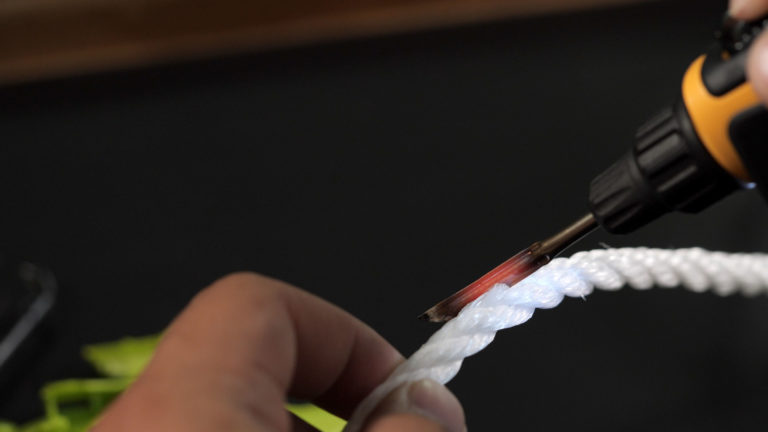 Using Pro-Iroda's PRO-25L Cordless USB Rechargeable Soldering Iron's Hot Knife Tip to Cut Nylon Rope