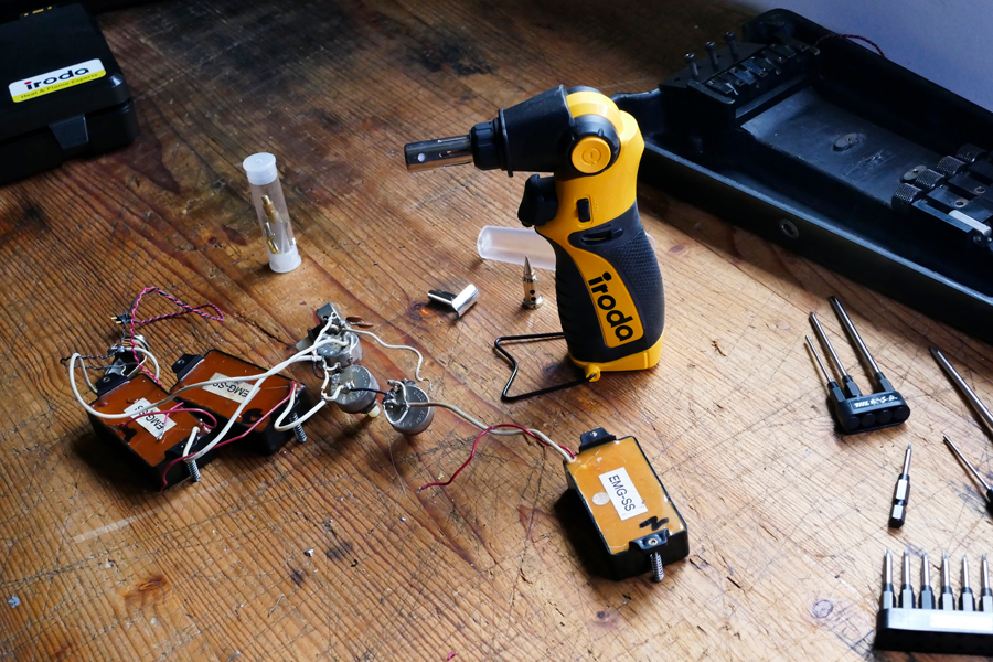  Gas or Battery Soldering for Guitar Electronics - Iroda-03