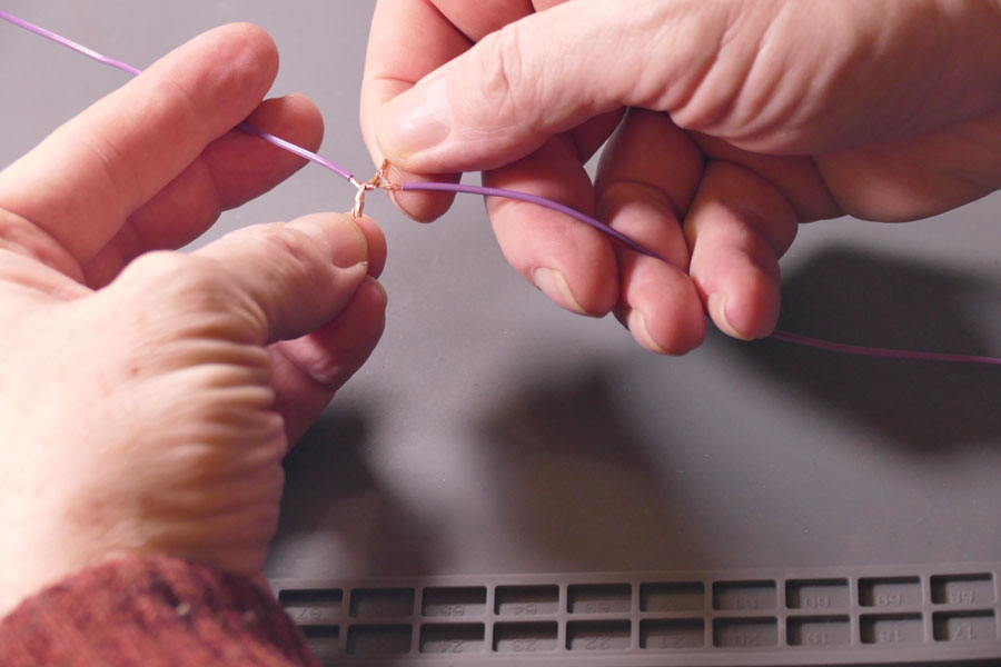 Correct technique for soldering wires together-03