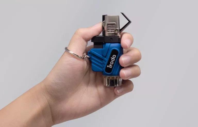 How to turn on the AT-2057 Micro butane jet lighter perfect for outdoors and adventures from Pro-Iroda