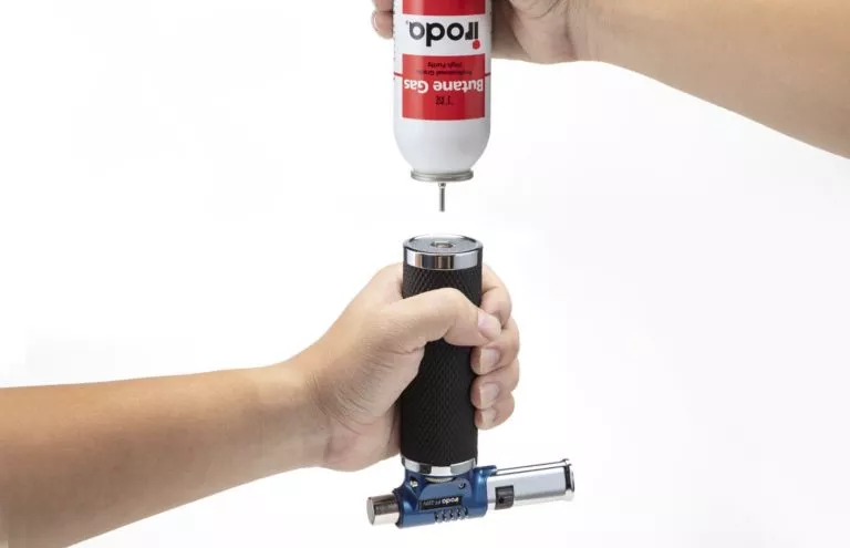 PT-220V Gallery Image 2