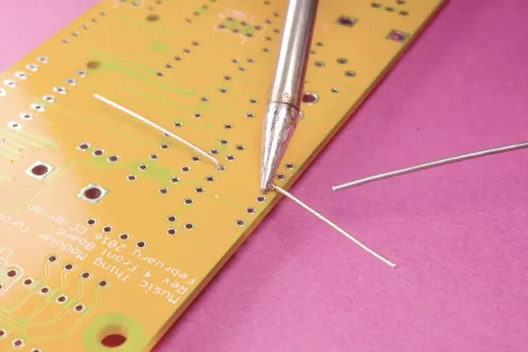 How-To-Solder-Through-Hole-Soldering-Guide-900X600p