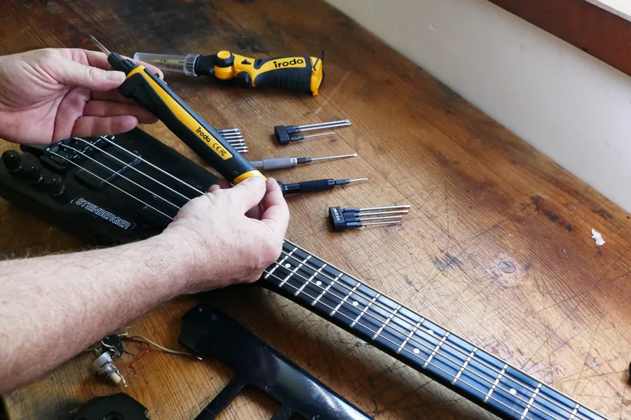 Battery Soldering Iron for Guitar Electronics - Iroda-FU