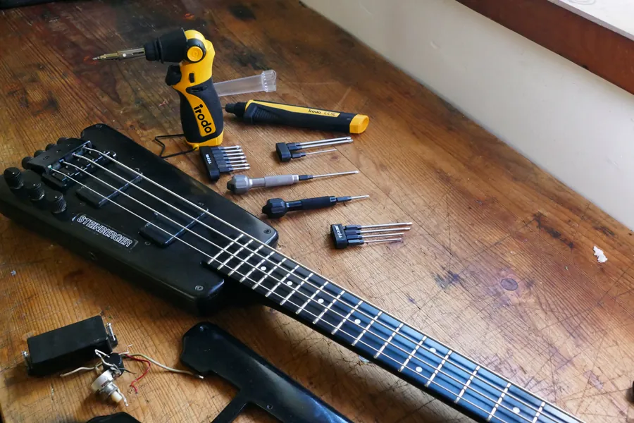  Gas or Battery Soldering for Guitar Electronics - Iroda-02