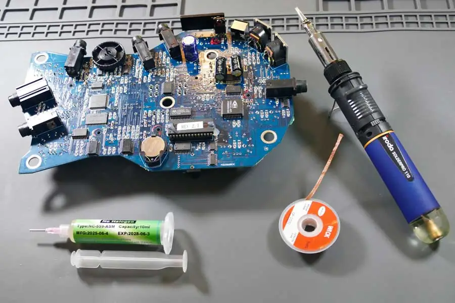 How do you desolder PCB components-01