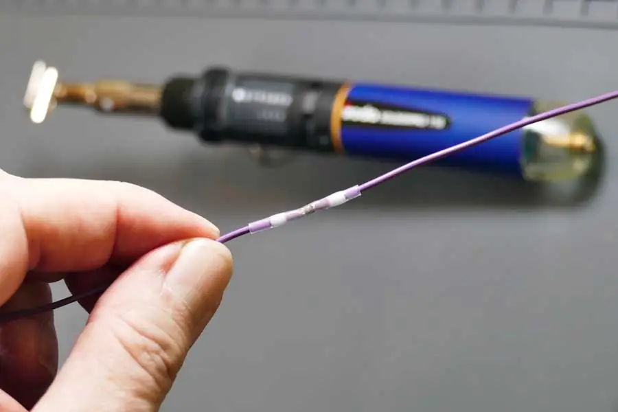 Using the Iroda SolderPro 110K gas soldering iron for heatshrink solder seal butt connectors-02